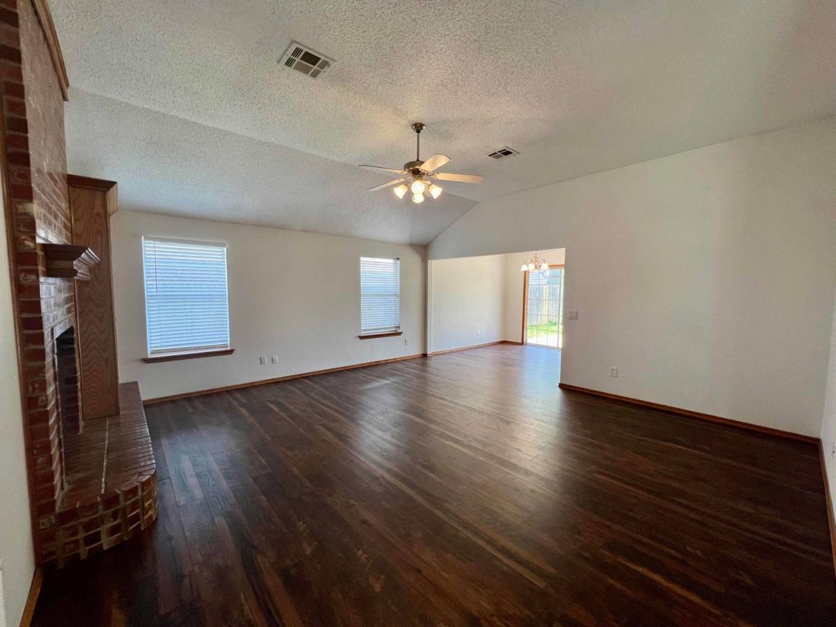 House for rent at 12408 SW 12th St, Yukon, OK 73099