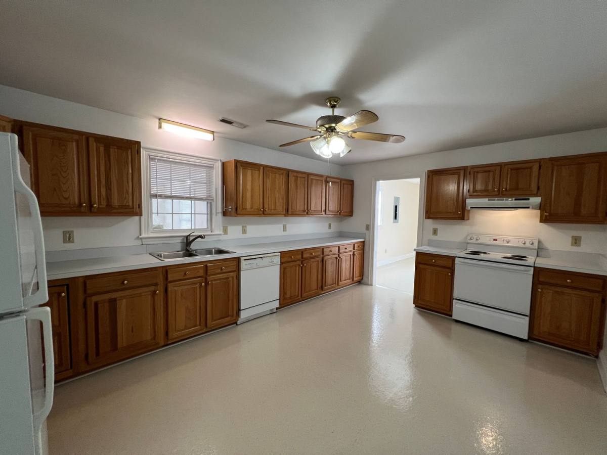 House for rent at 3345 W Main St Extension, Elizabeth City, NC 27909