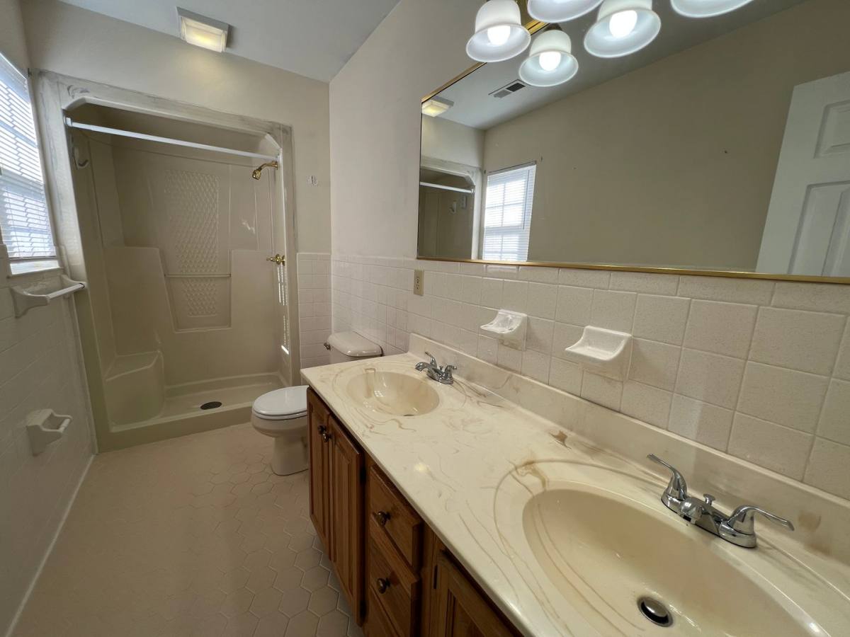 House for rent at 3345 W Main St Extension, Elizabeth City, NC 27909