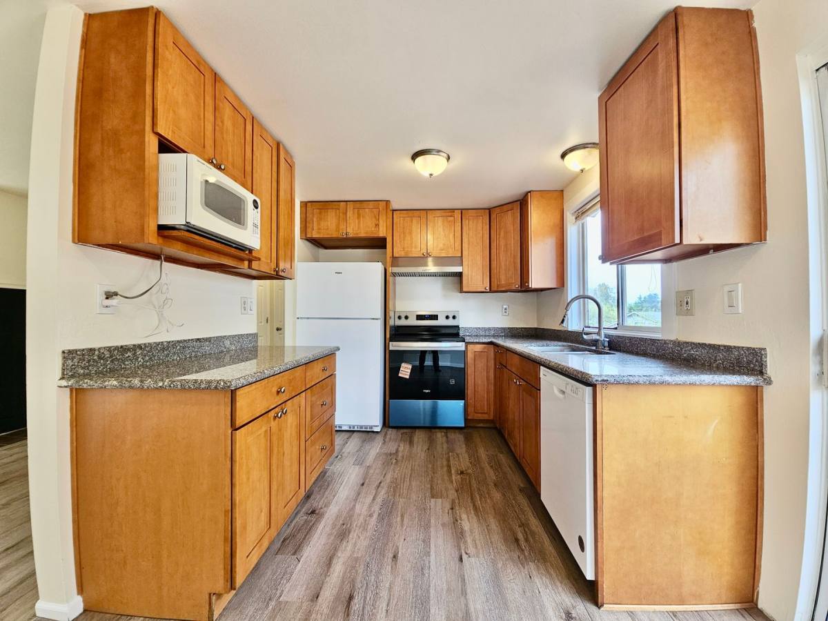 House for rent at 16713 127th Ave SE, Renton, WA 98058