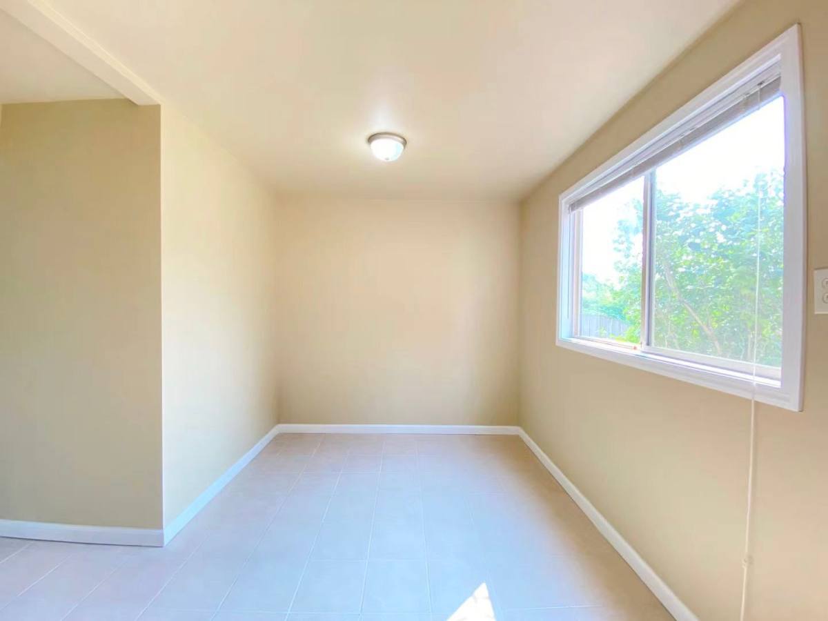 House for rent at 16713 127th Ave SE, Renton, WA 98058