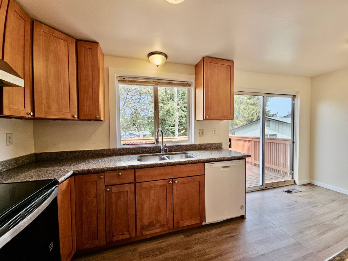 House for rent at 16713 127th Ave SE, Renton, WA 98058