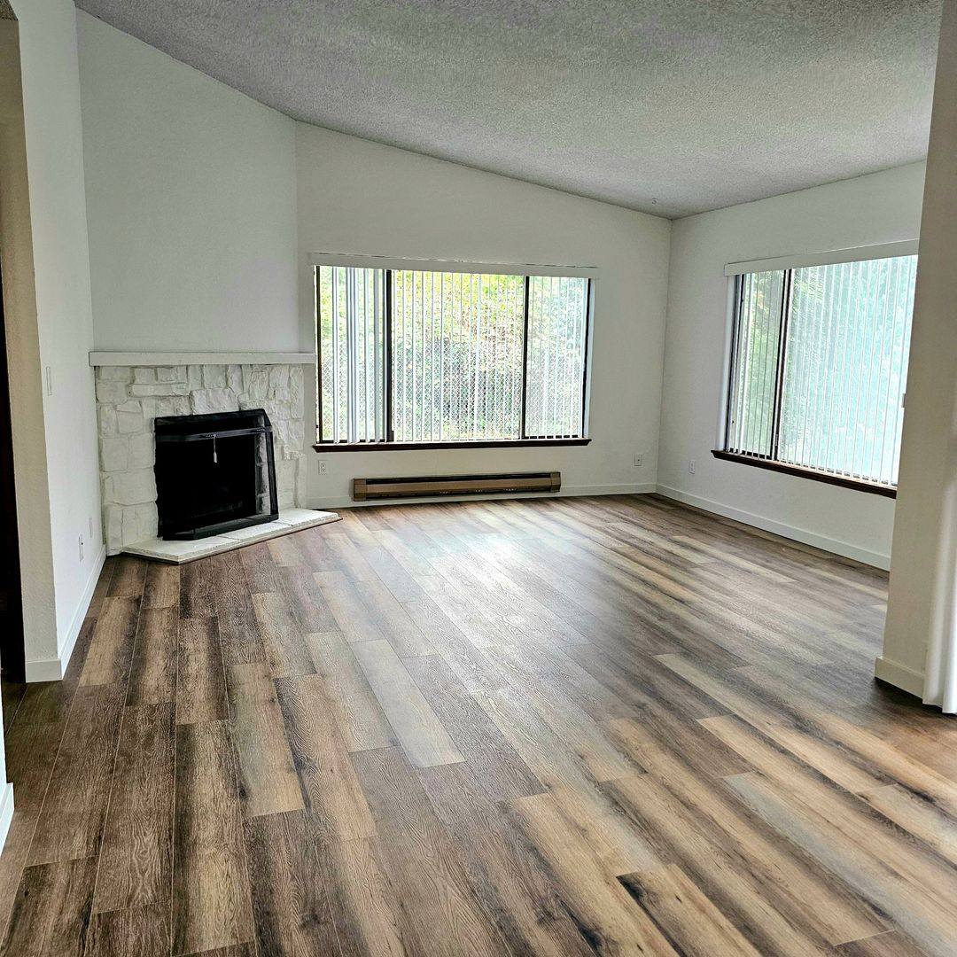 Condo for rent at 26420 Pennsylvania Ave NE, Kingston, WA 98346
