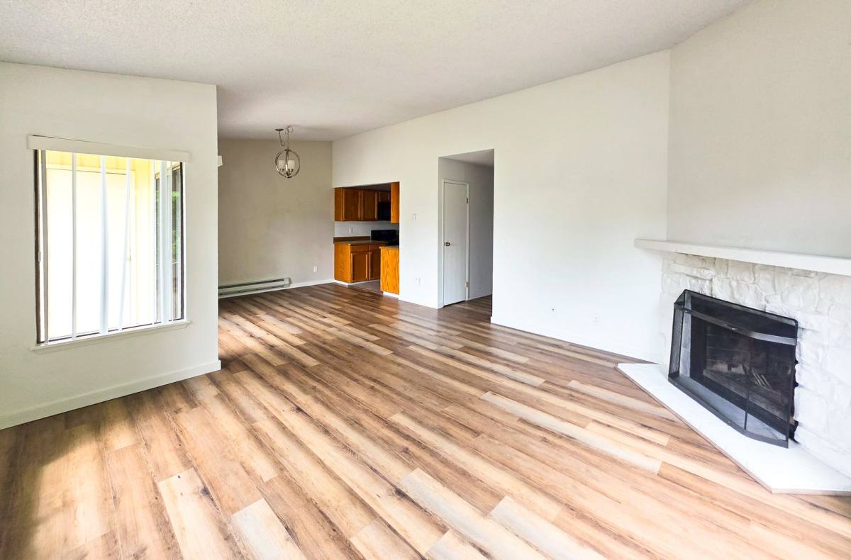 Condo for rent at 26420 Pennsylvania Ave NE, Kingston, WA 98346