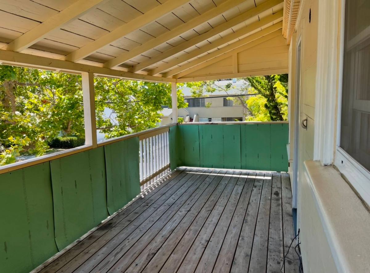 Apartment for rent at 1539 Central Ave, Alameda, CA 94501