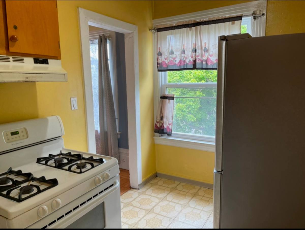 Apartment for rent at 1539 Central Ave, Alameda, CA 94501
