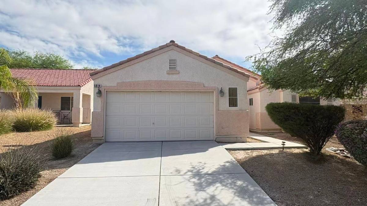 House for rent at 5914 Creekside Sands Lane, North Las Vegas, NV 89031