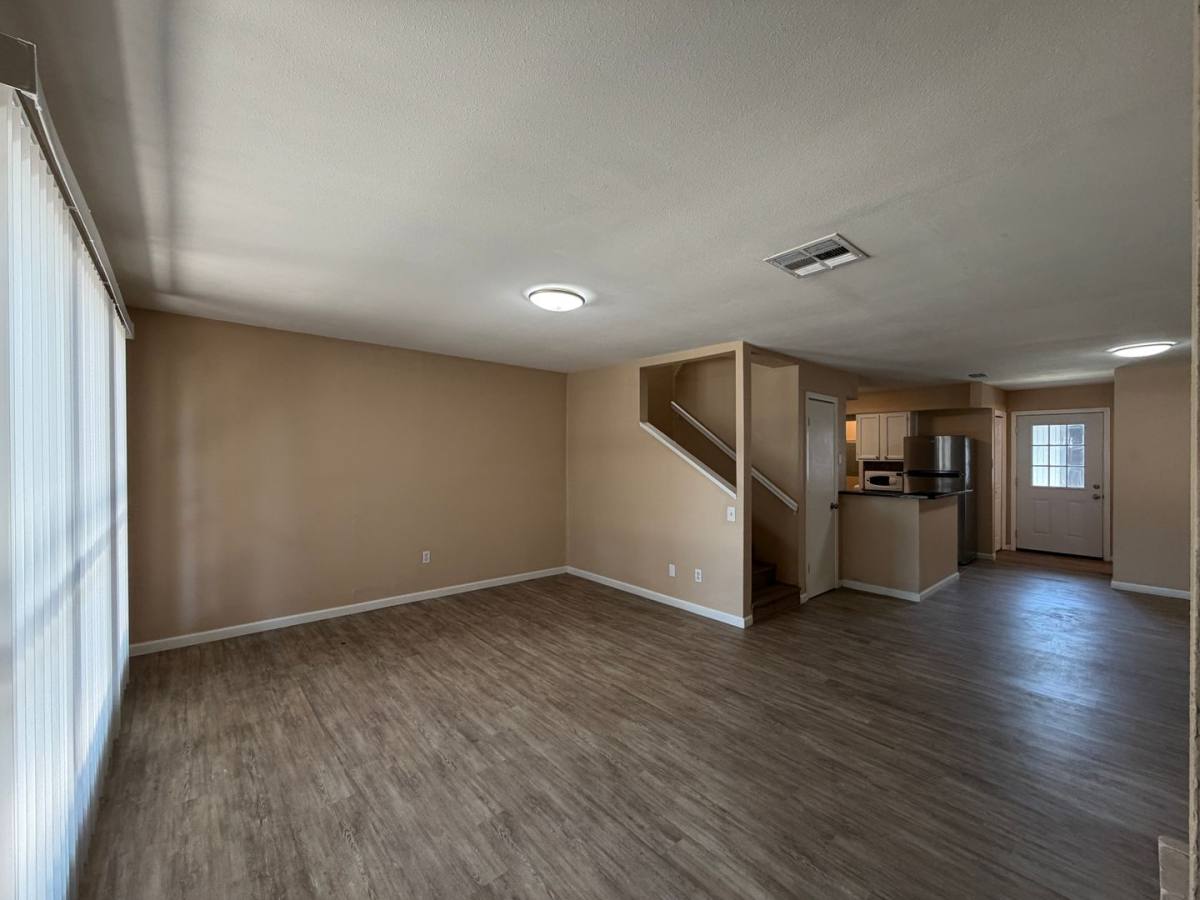 Townhouse for rent at 4226 Walnut Hills Dr, Corpus Christi, TX 78413