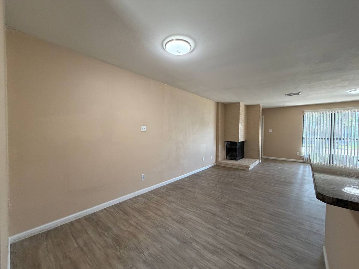Townhouse for rent at 4226 Walnut Hills Dr, Corpus Christi, TX 78413