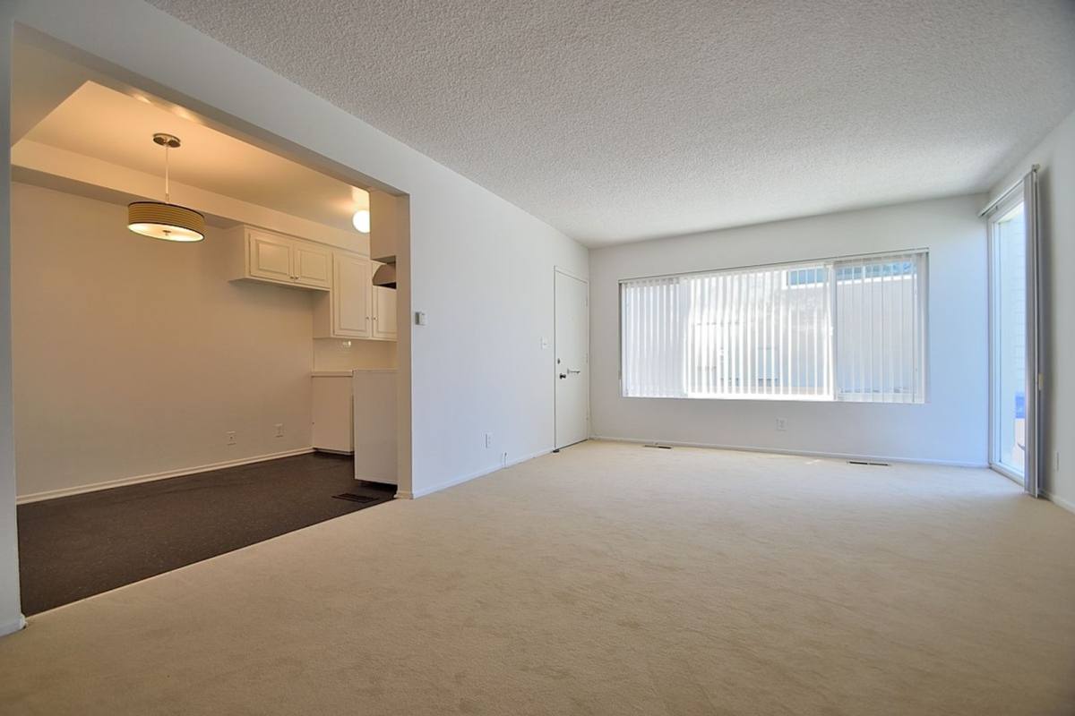 Apartment for rent at 1902 Plant Ave, Redondo Beach, CA 90278