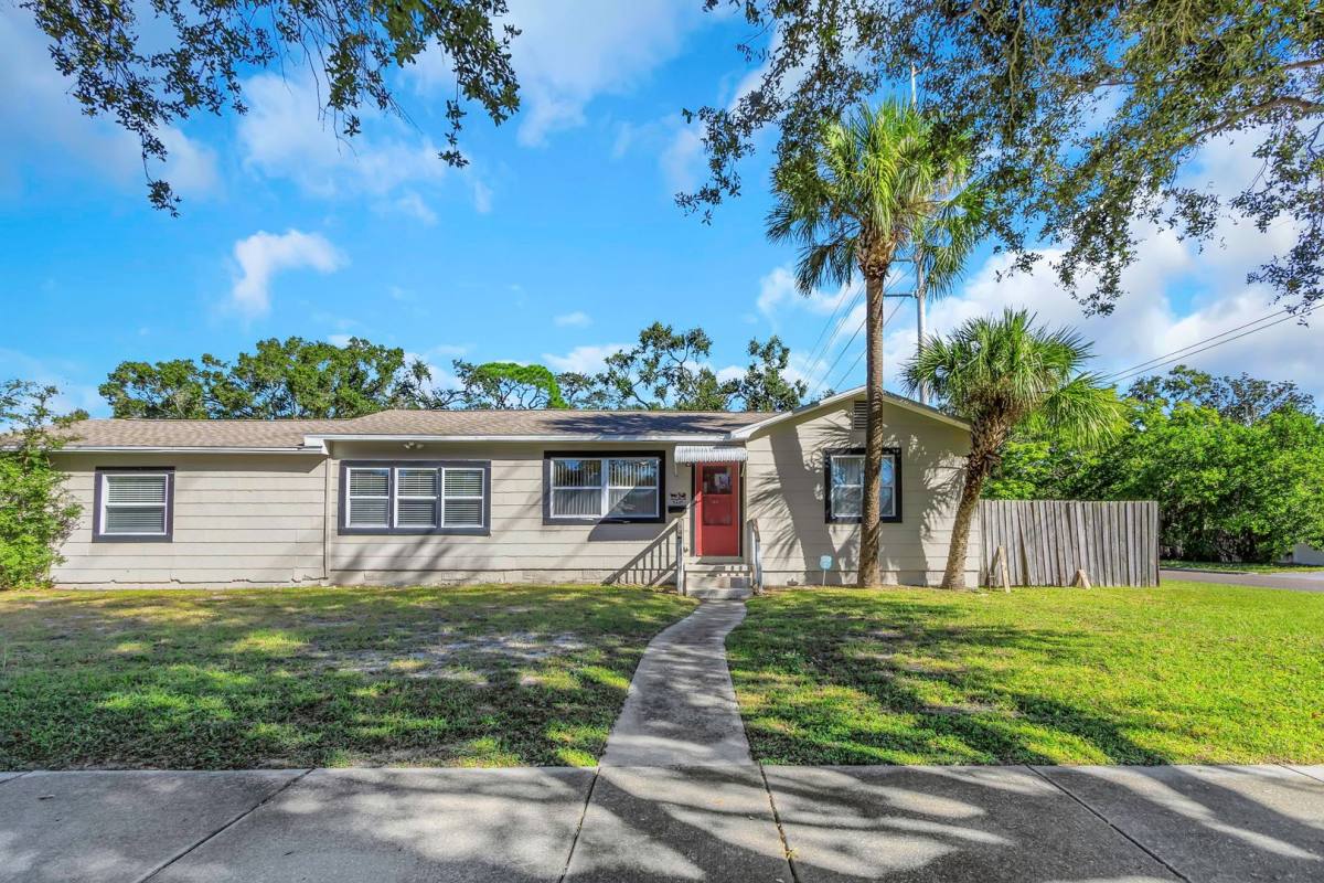 Apartment for rent at 5201 1st Ave N, Saint Petersburg, FL 33710
