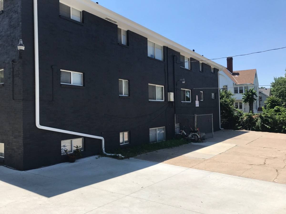 Apartment for rent at 3130 Chicago St, Omaha, NE 68131