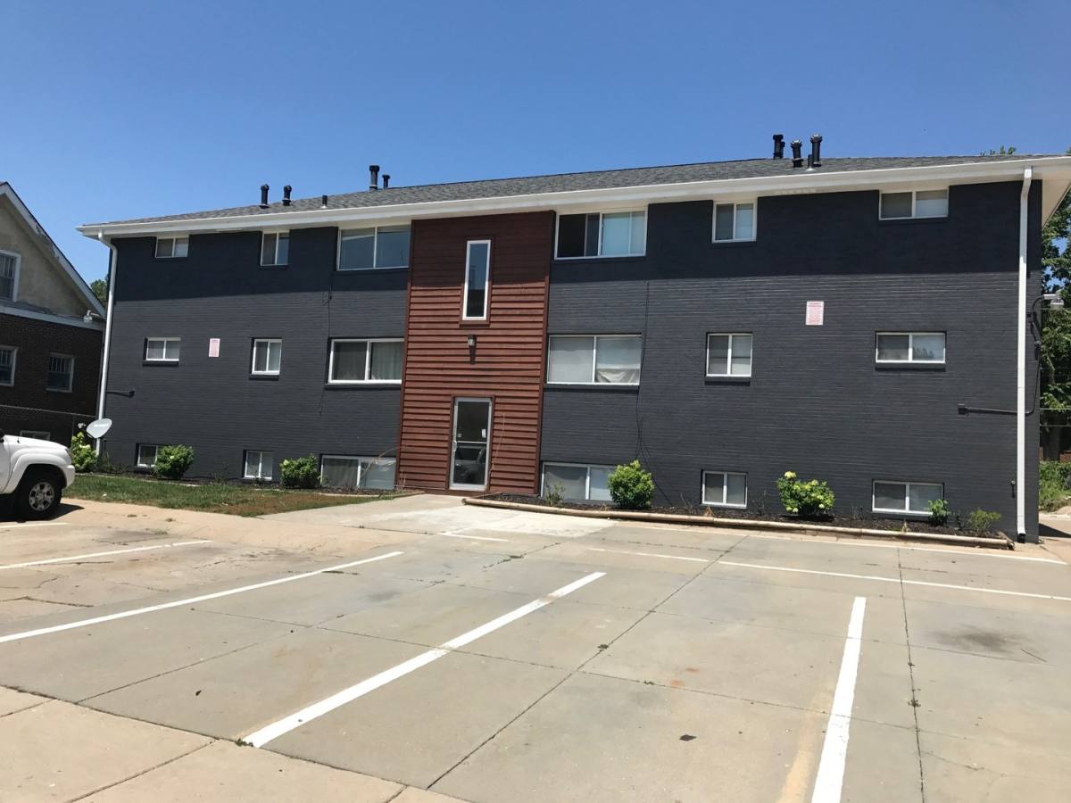 Apartment for rent at 3130 Chicago St, Omaha, NE 68131