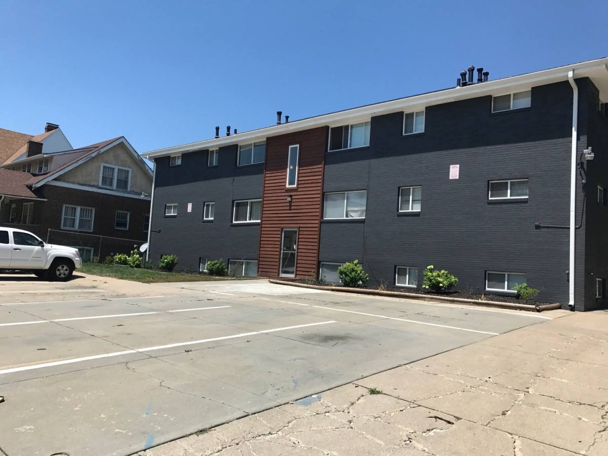 Apartment for rent at 3130 Chicago St, Omaha, NE 68131