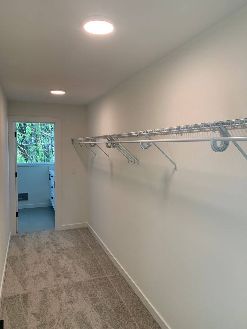 Townhouse for rent at 2024 D NE, Seattle, WA 98115