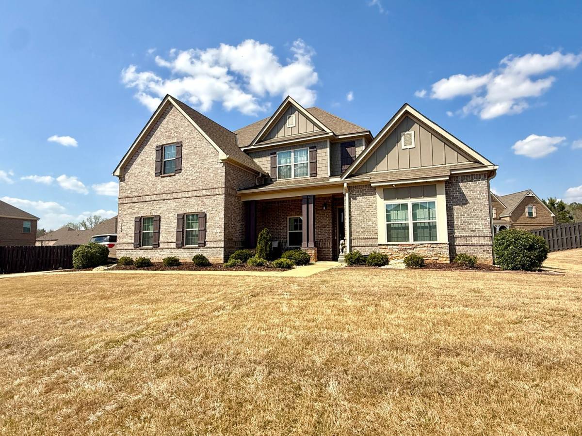 House for rent at 732 Banbury St, Auburn, AL 36832