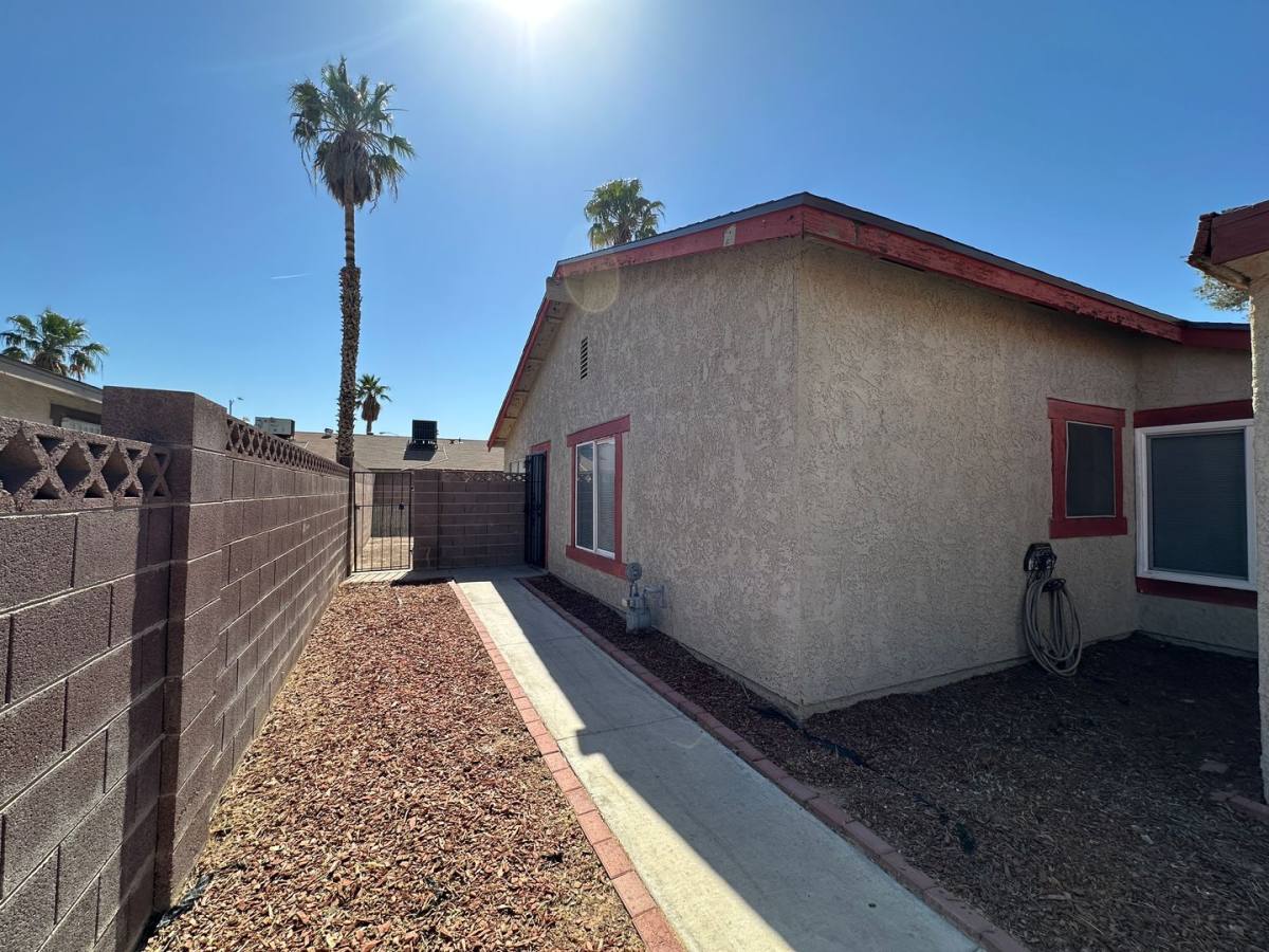 Townhouse for rent at 4000 Calle Paula, Las Vegas, NV 89103