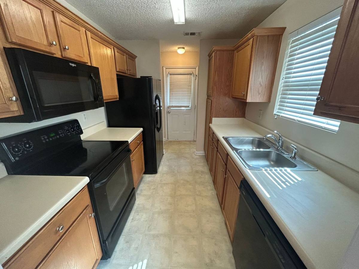 Townhouse for rent at 451 Bridgewater Way, Athens, GA 30601
