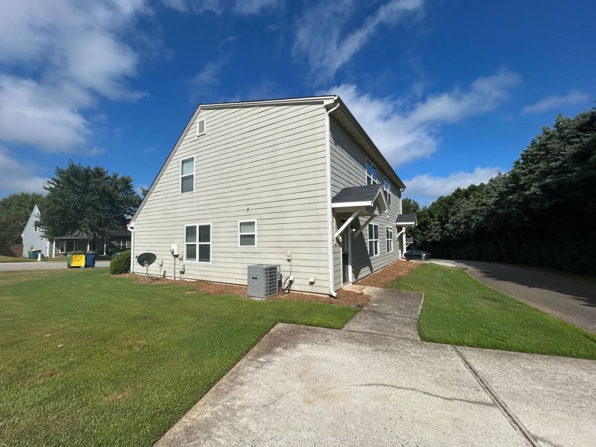 Townhouse for rent at 451 Bridgewater Way, Athens, GA 30601