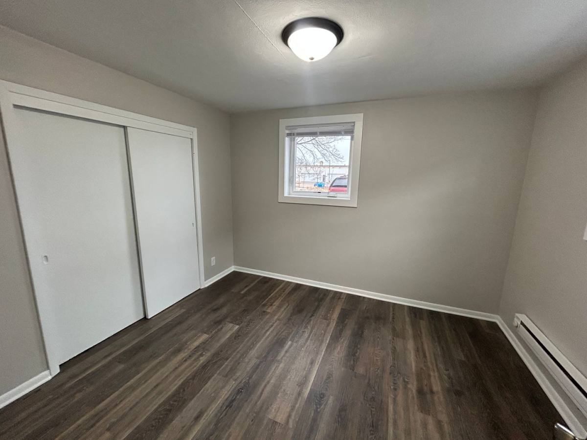 Apartment for rent at 1737 Thomas Ave W, Saint Paul, MN 55104