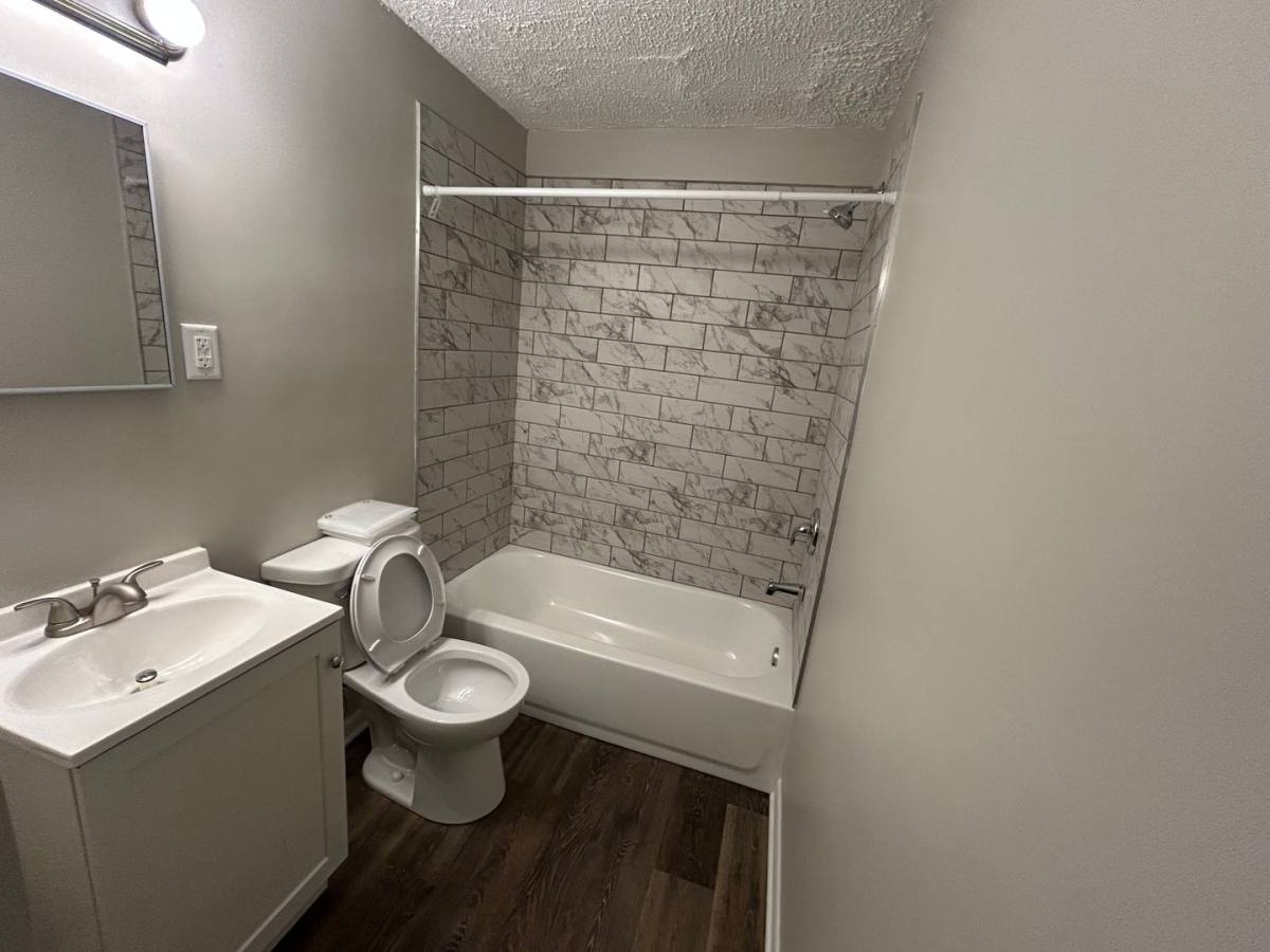 Apartment for rent at 1737 Thomas Ave W, Saint Paul, MN 55104