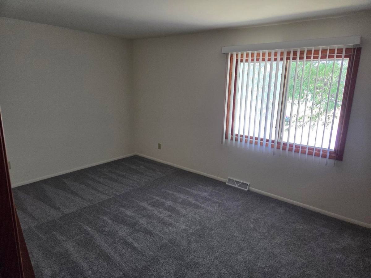 Apartment for rent at 437 Concord Rd, Pewaukee, WI 53072