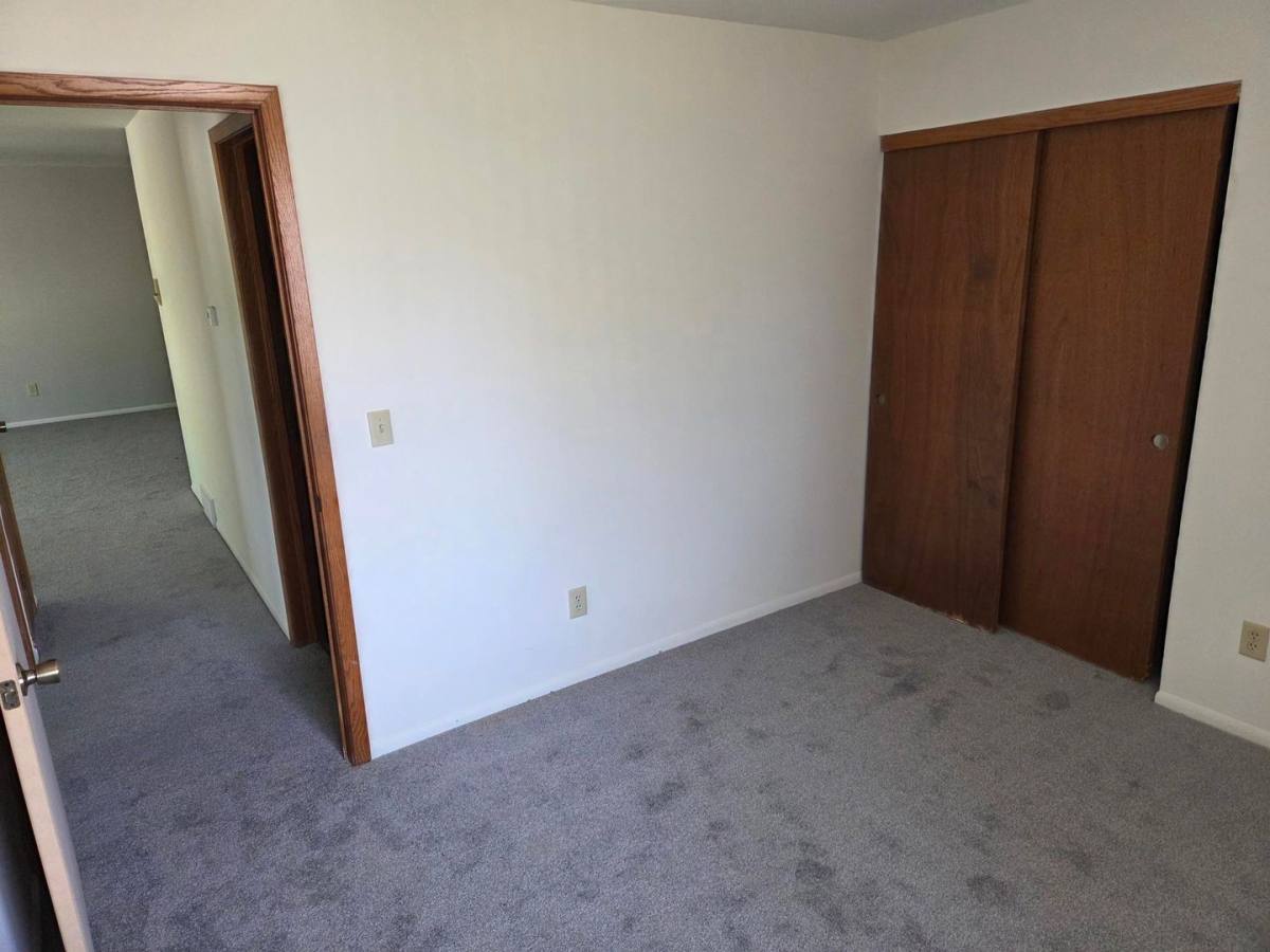 Apartment for rent at 437 Concord Rd, Pewaukee, WI 53072