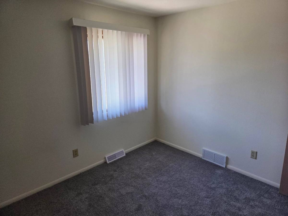 Apartment for rent at 437 Concord Rd, Pewaukee, WI 53072