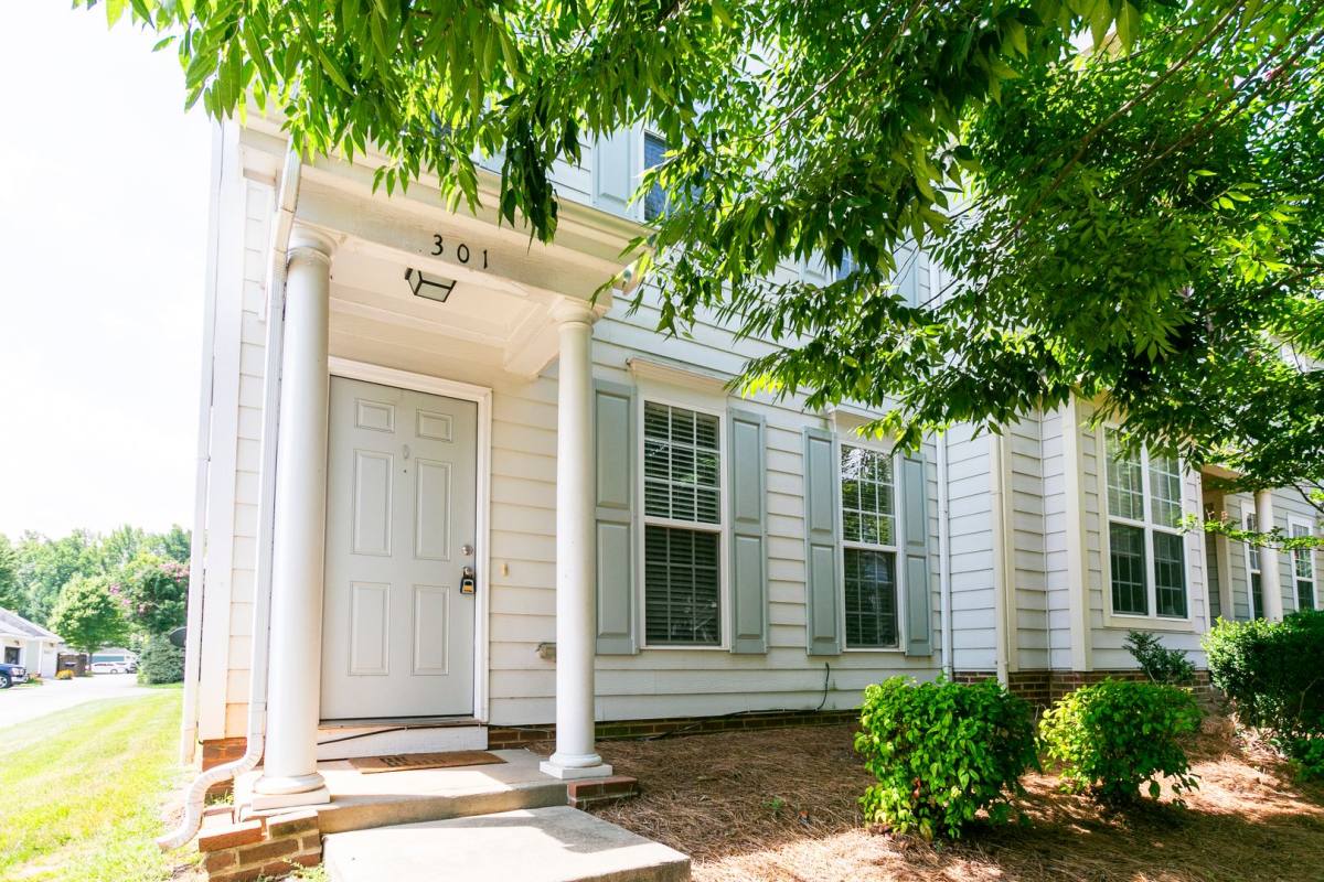 Townhouse for rent at 301 Danbury Court, Pittsboro, NC 27312
