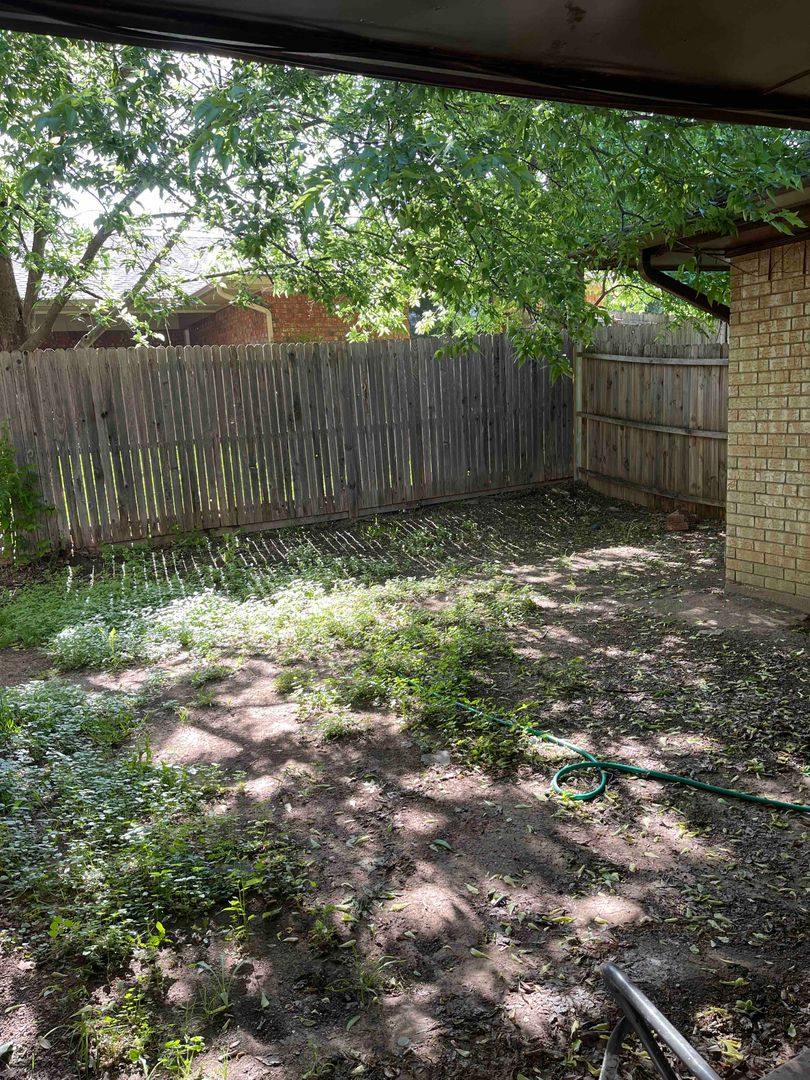 House for rent at 502 E Beltline Rd, Desoto, TX 75115