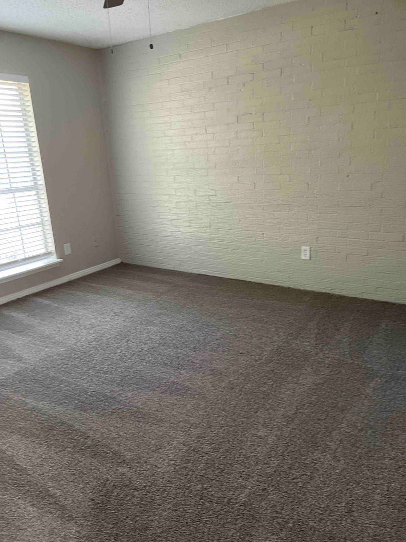 House for rent at 114 Shadybrook Dr, Desoto, TX 75115