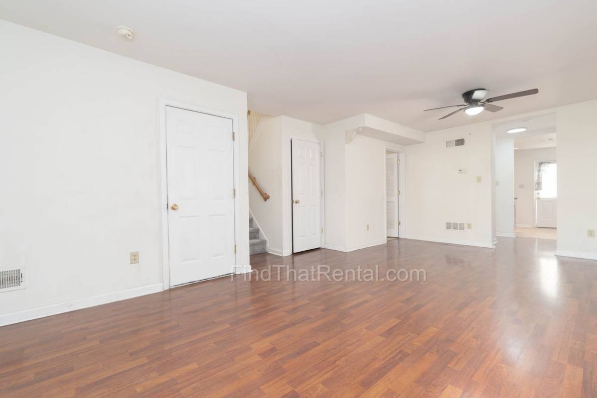 Townhouse for rent at 15 Parker Spring Ave, Carlisle, PA 17013