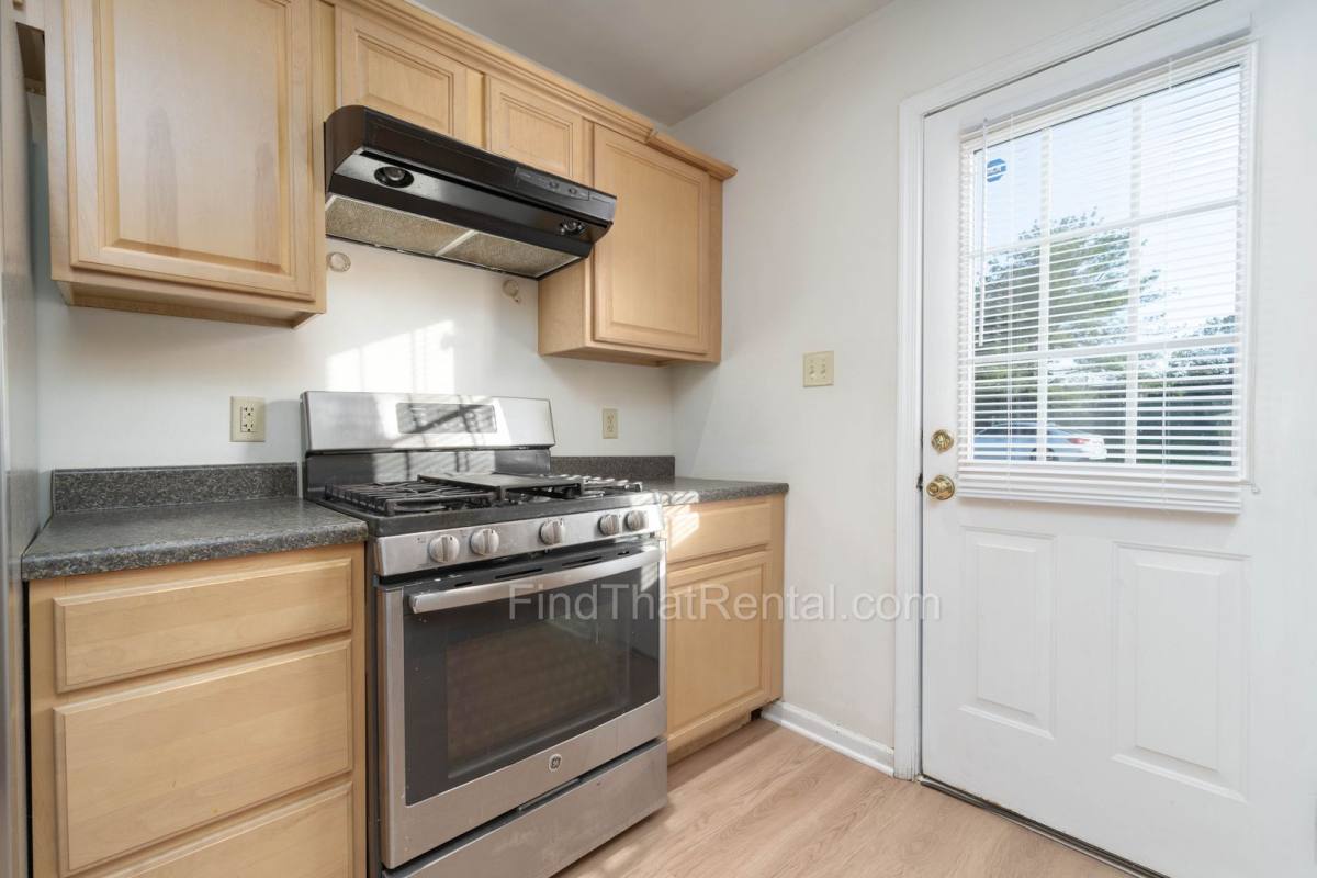 Townhouse for rent at 15 Parker Spring Ave, Carlisle, PA 17013