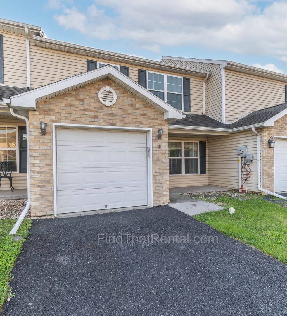 Townhouse for rent at 15 Parker Spring Ave, Carlisle, PA 17013
