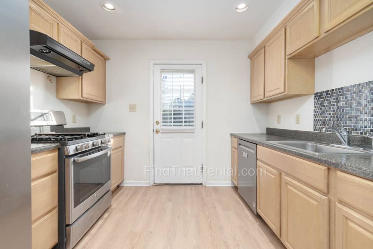 Townhouse for rent at 15 Parker Spring Ave, Carlisle, PA 17013
