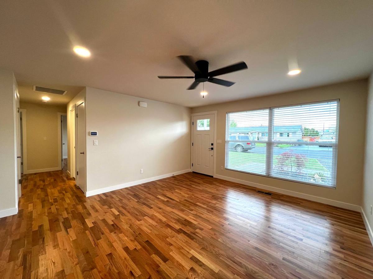 House for rent at 1007 S 50th Ave, Yakima, WA 98908