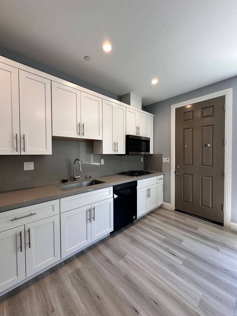Apartment for rent at 1707 Heirloom St, Davis, CA 95616
