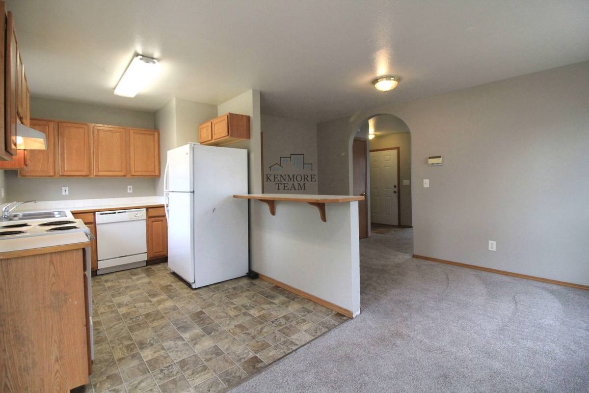House for rent at 825 S Elm St, Kennewick, WA 99336
