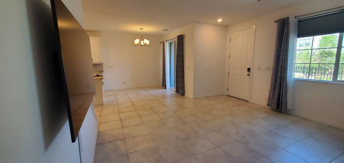 Townhouse for rent at 965 Nevada State Dr, Henderson, NV 89002