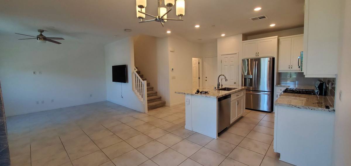 Townhouse for rent at 965 Nevada State Dr, Henderson, NV 89002