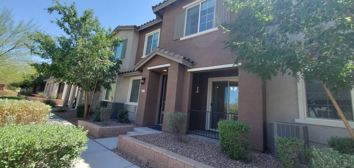 Townhouse for rent at 965 Nevada State Dr, Henderson, NV 89002