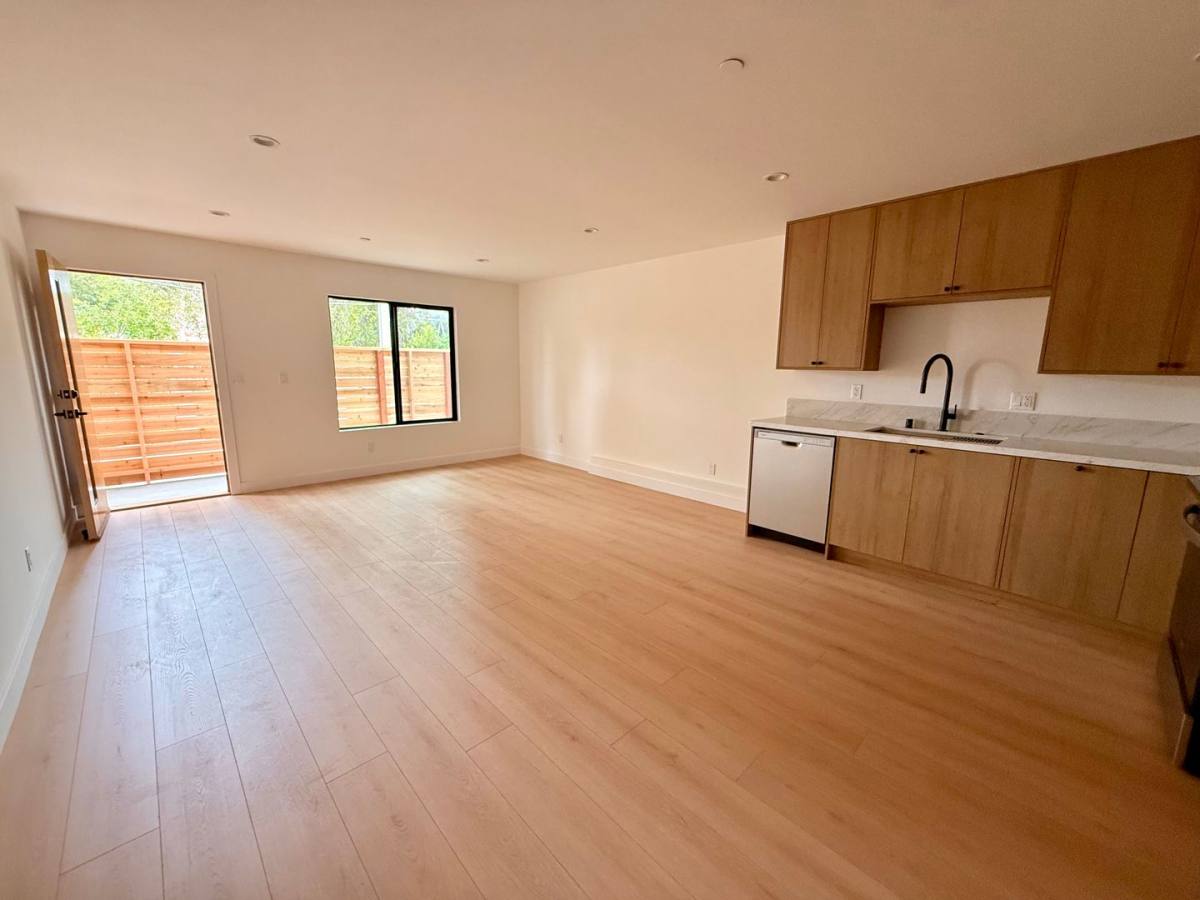 Apartment for rent at 2705 Benedict St, Los Angeles, CA 90039