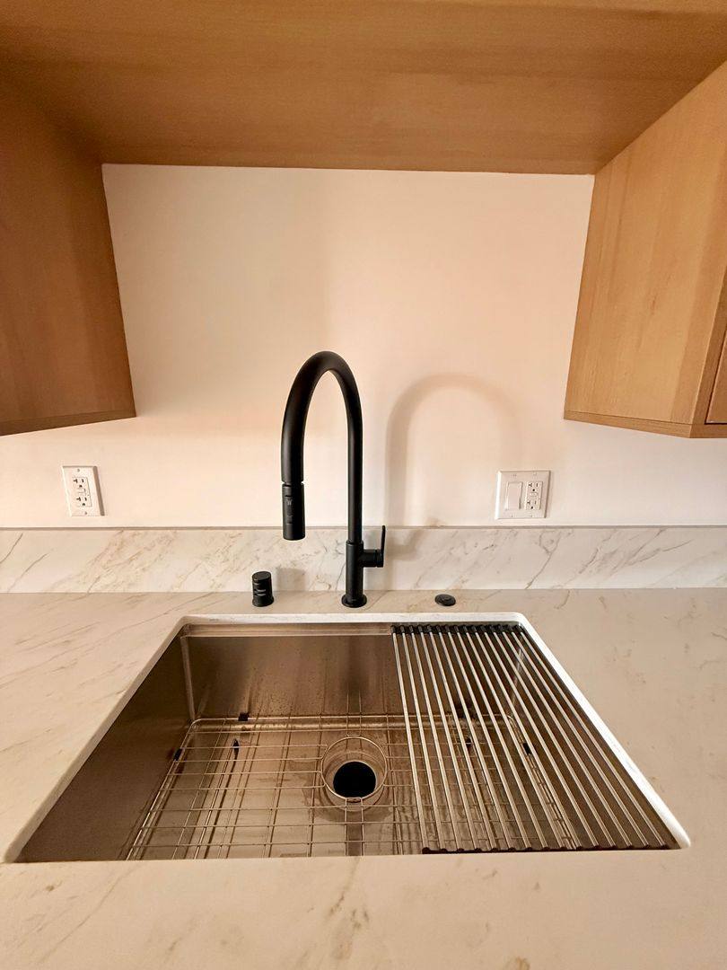 Apartment for rent at 2705 Benedict St, Los Angeles, CA 90039