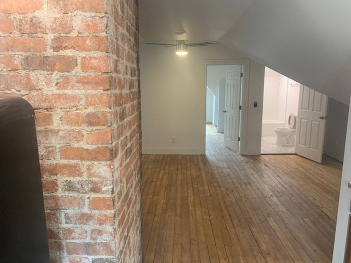 Apartment for rent at 129 3rd St, Pittsburgh, PA 15215