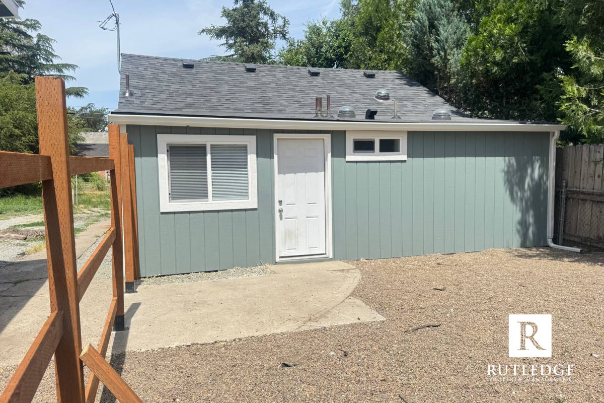 House for rent at 745 Dakota Ave, Medford, OR 97501