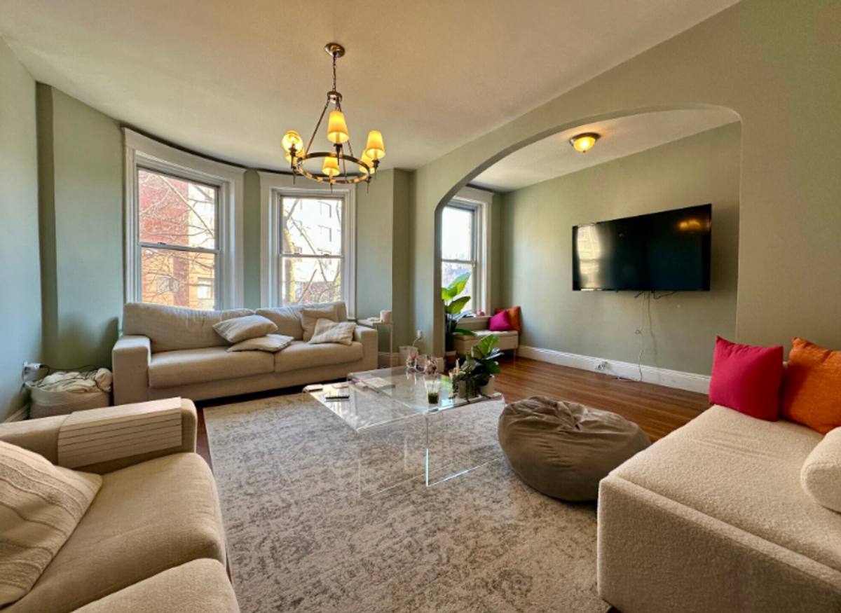 House for rent at 182 Saint Paul St #1, Brookline, MA 02446