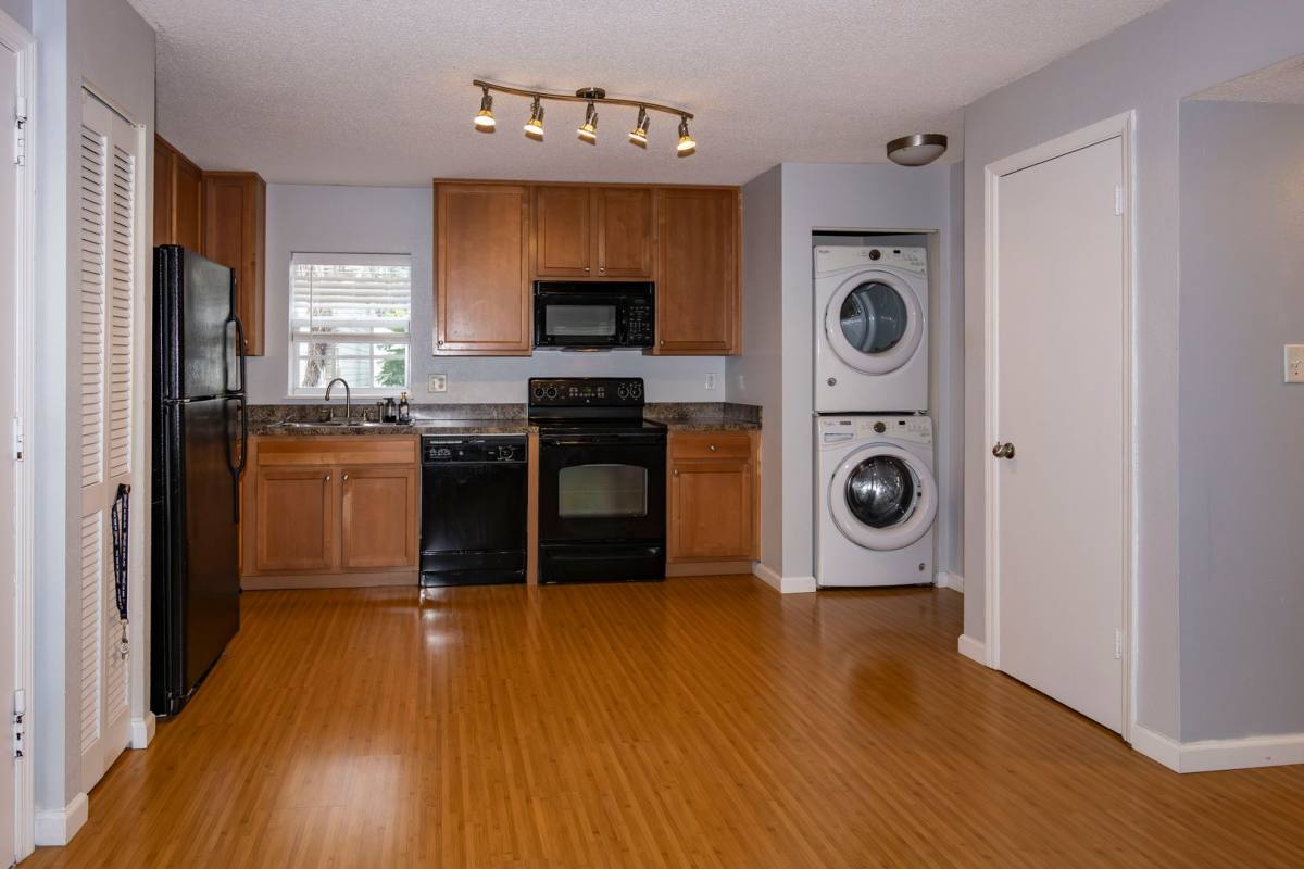 Condo for rent at 317 E Amelia St #8, Orlando, FL 32801