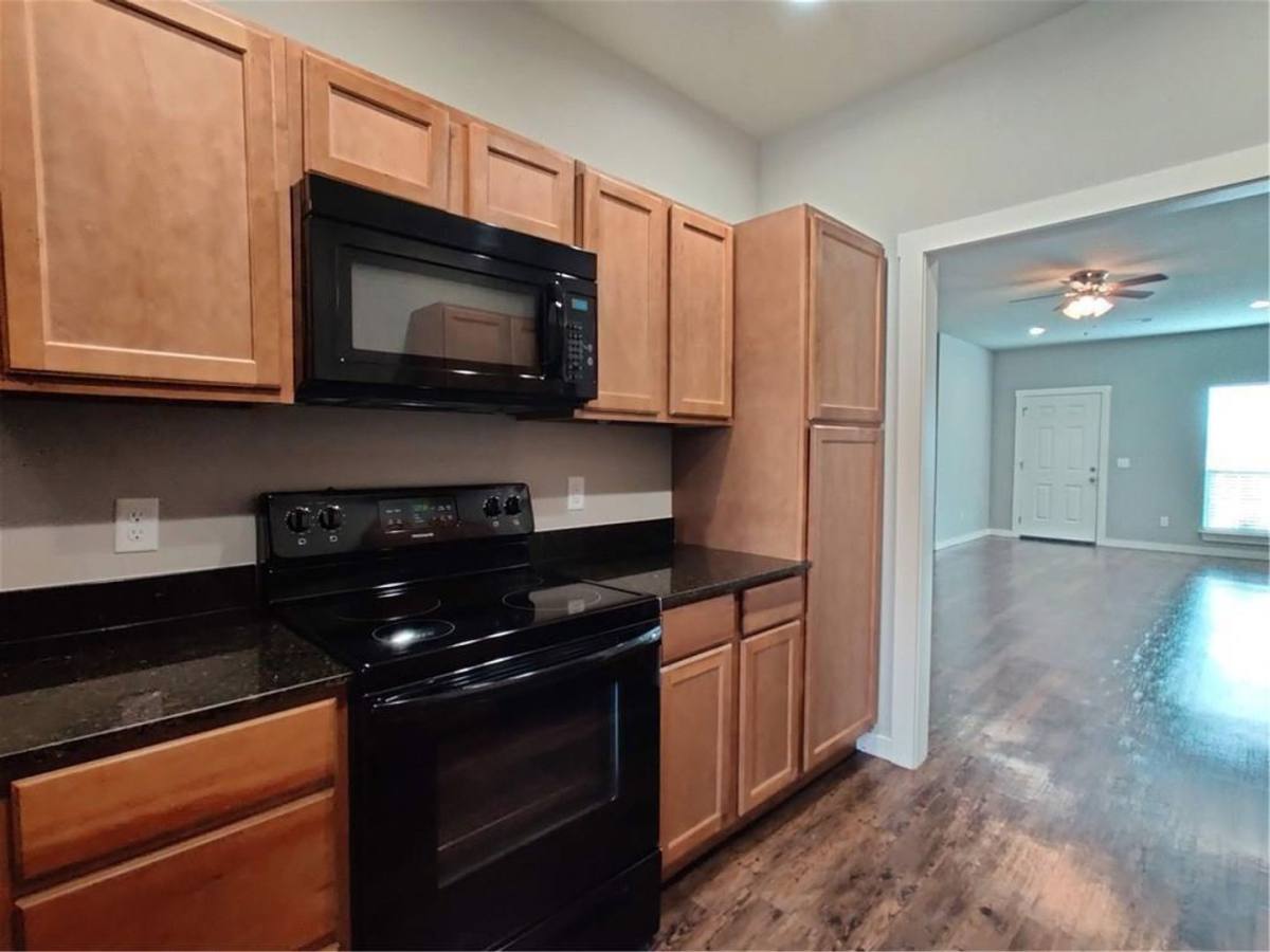 Townhouse for rent at 311 Copper Oaks Dr, Centerton, AR 72719
