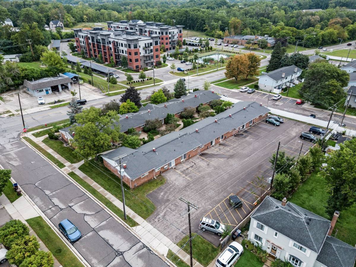 Apartment for rent at 230 Plymouth Rd, Plymouth, MI 48170