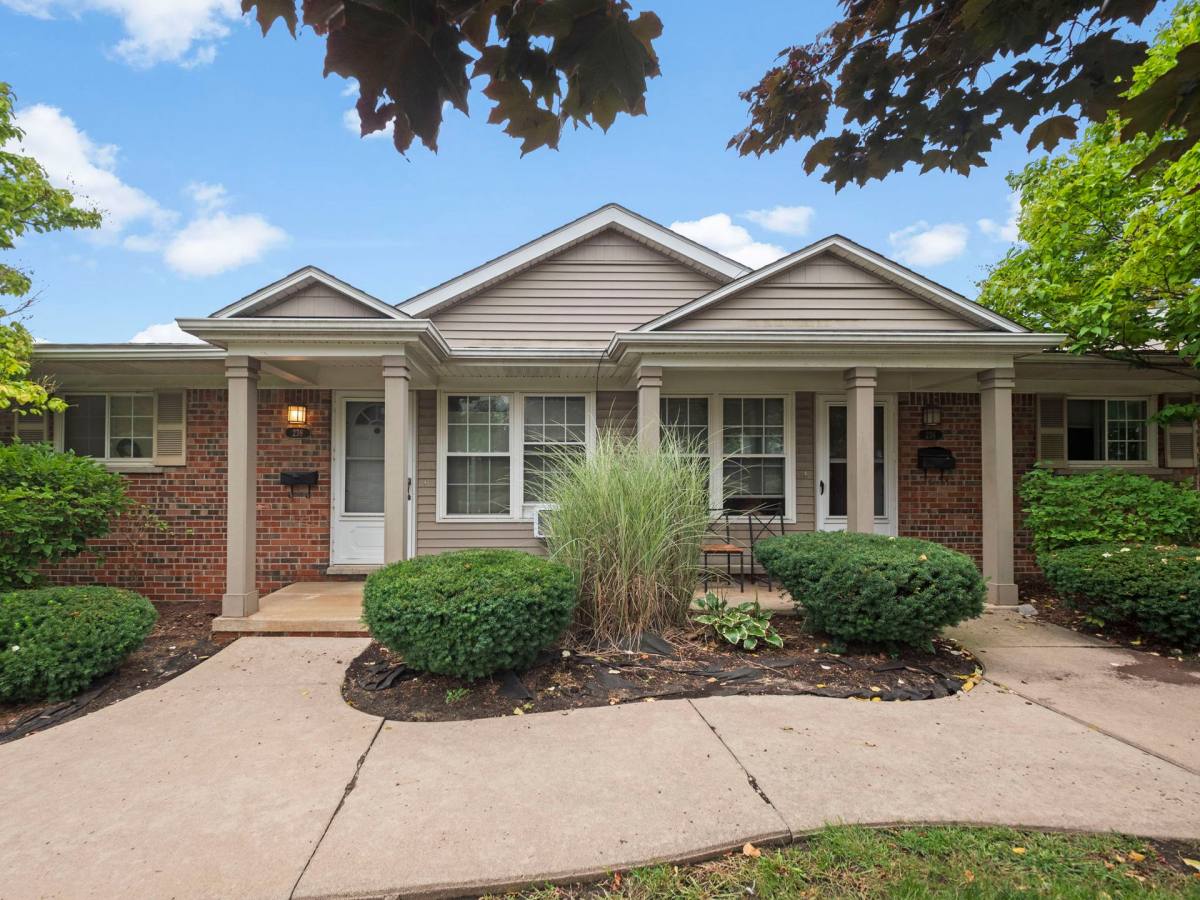 Apartment for rent at 230 Plymouth Rd, Plymouth, MI 48170